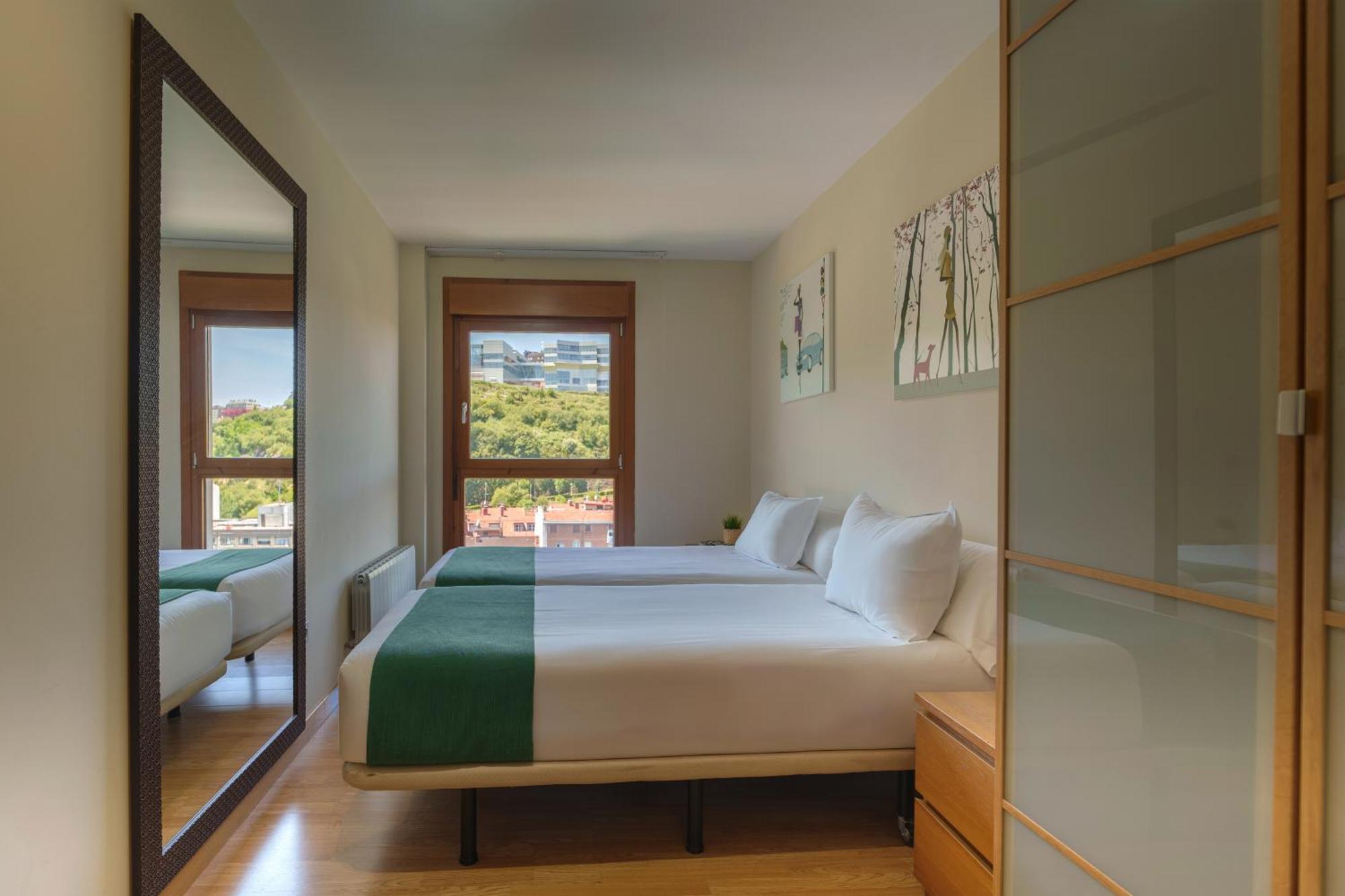 Spirit Apartamentos Atxuri Bilbao Eksteriør billede